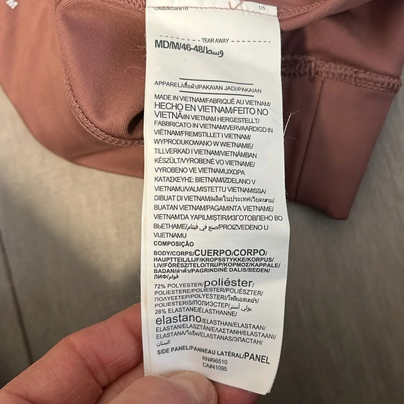 UNDER ARMOUR Asymmetric Full Coverage Sports Bra NWOT, Size M - Picture 10 of 12